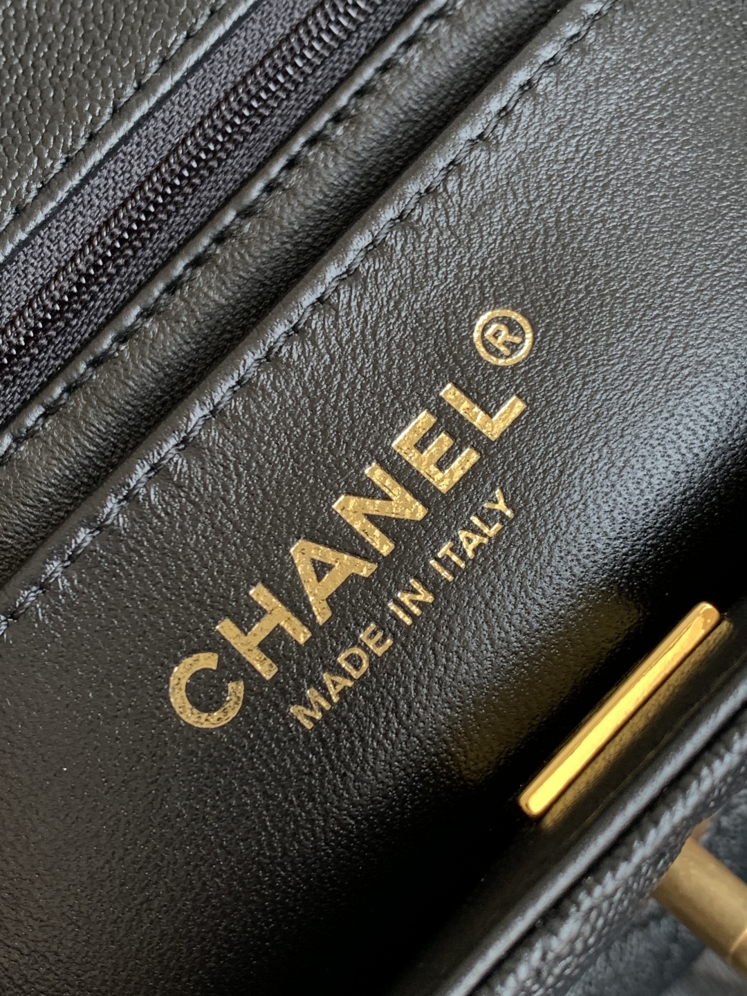 Ch@nel Flap Bag Mini CF handle -20x12x6cm