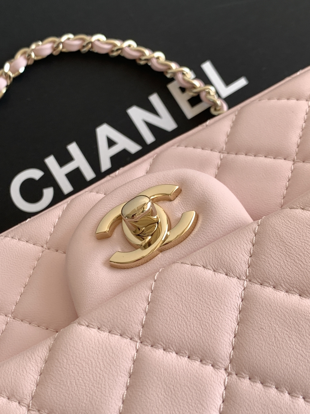 Ch@nel Flap Bag Mini CF handle -20x12x6cm