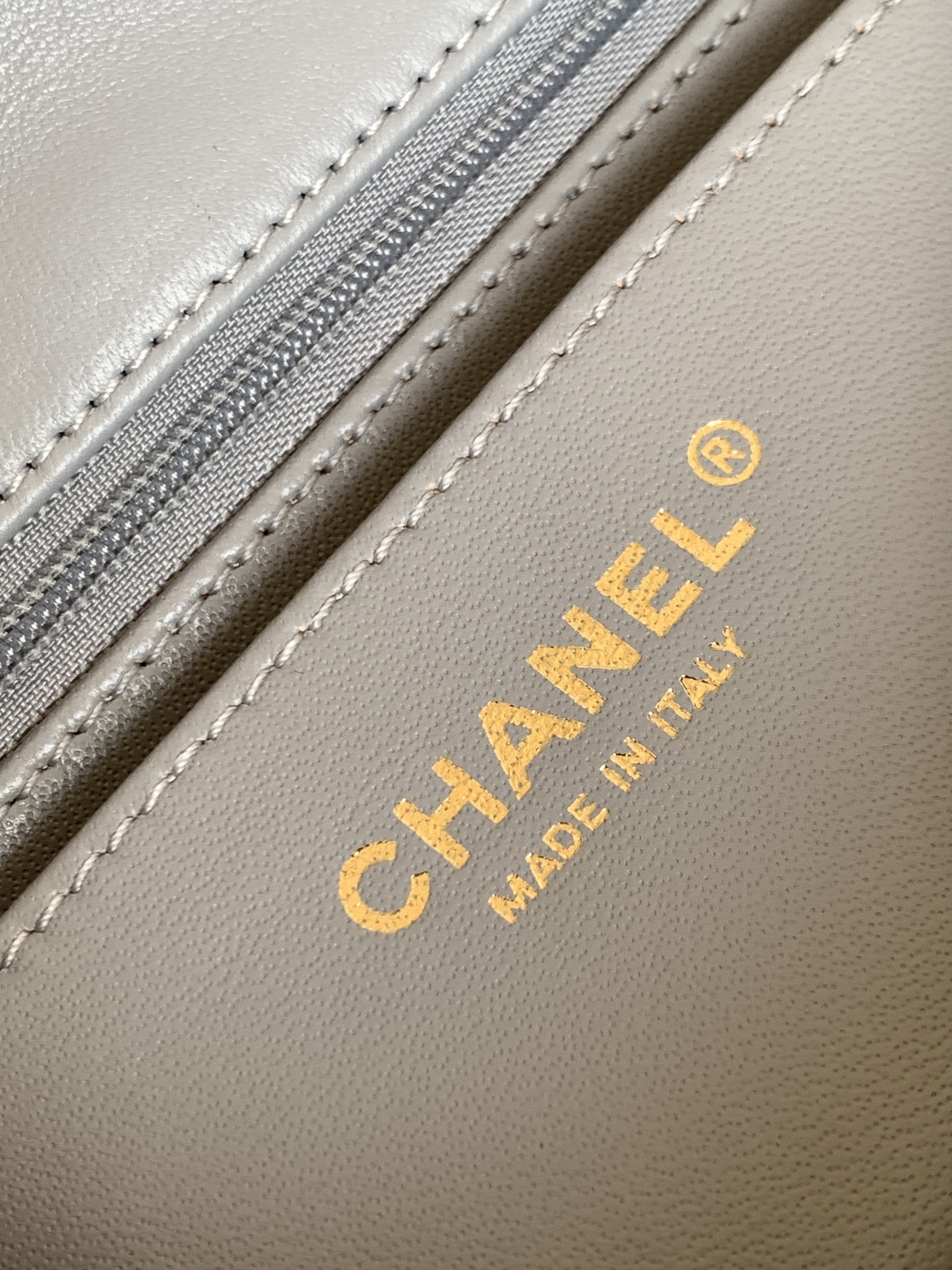 Ch@nel Flap Bag Mini CF handle -20x12x6cm