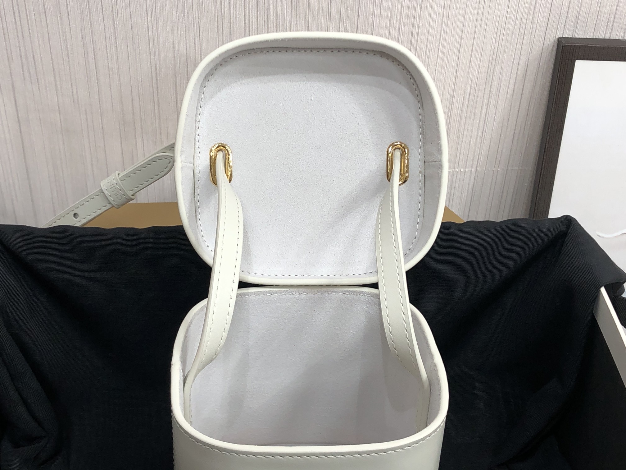 Ce**e boxtriomphe-11*11*11cm