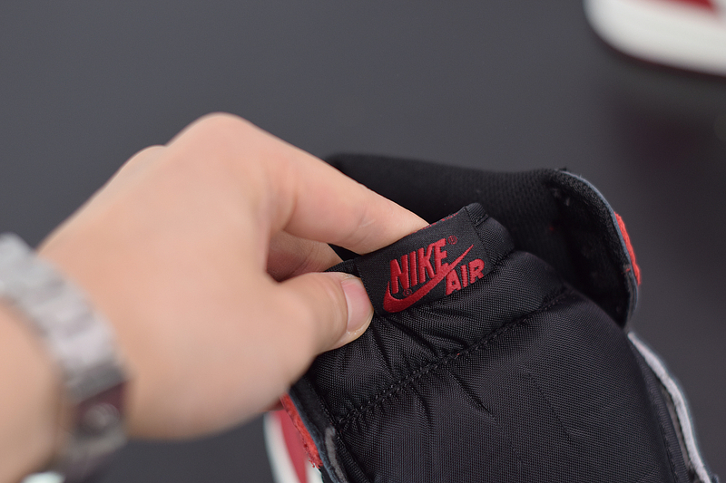 AIR JORDAN 1 HIGH OG “COURT PURPLE” 555088-125