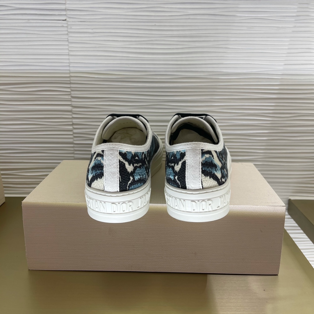 D*or sneakers