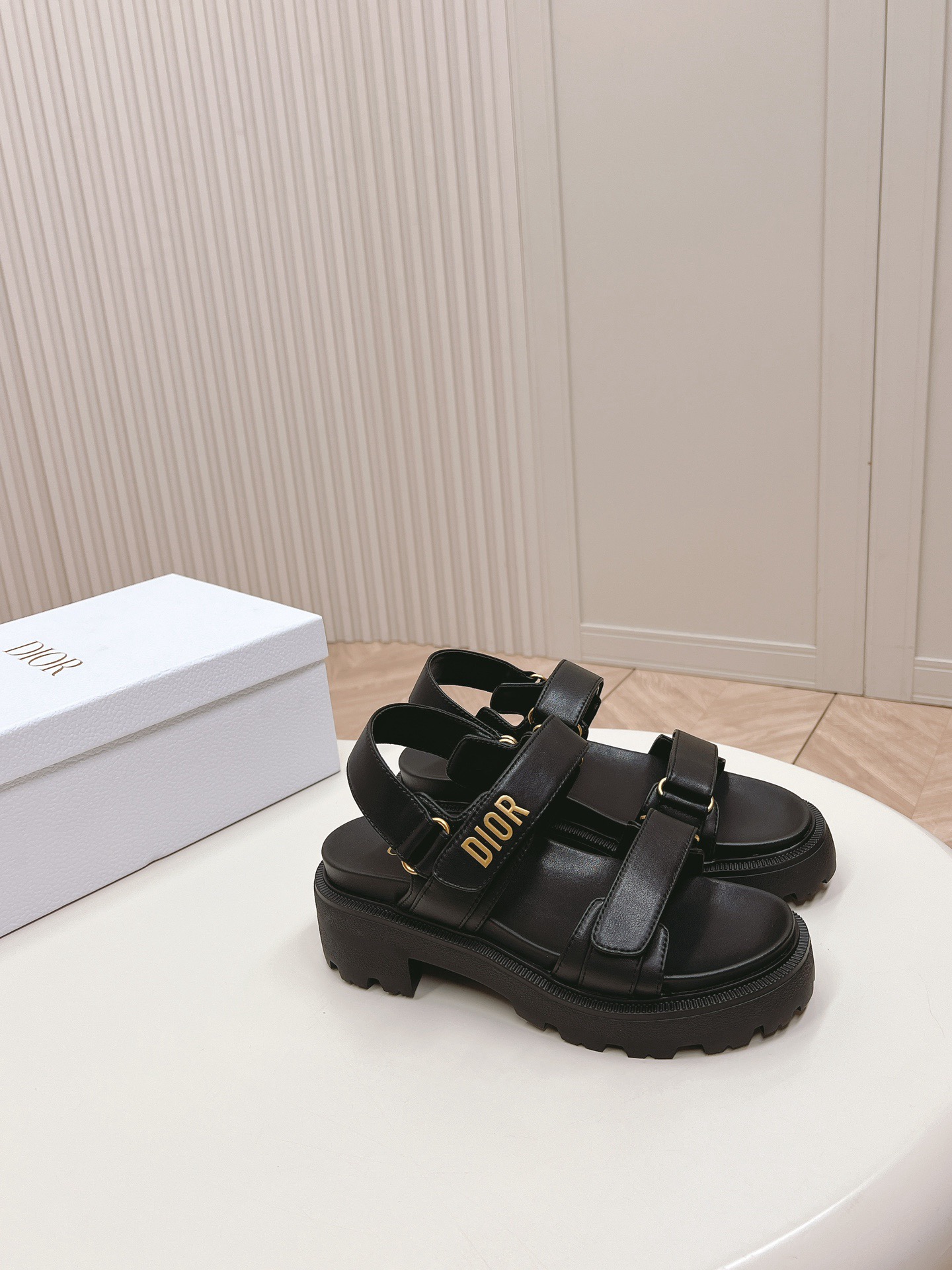 Diro Sandals