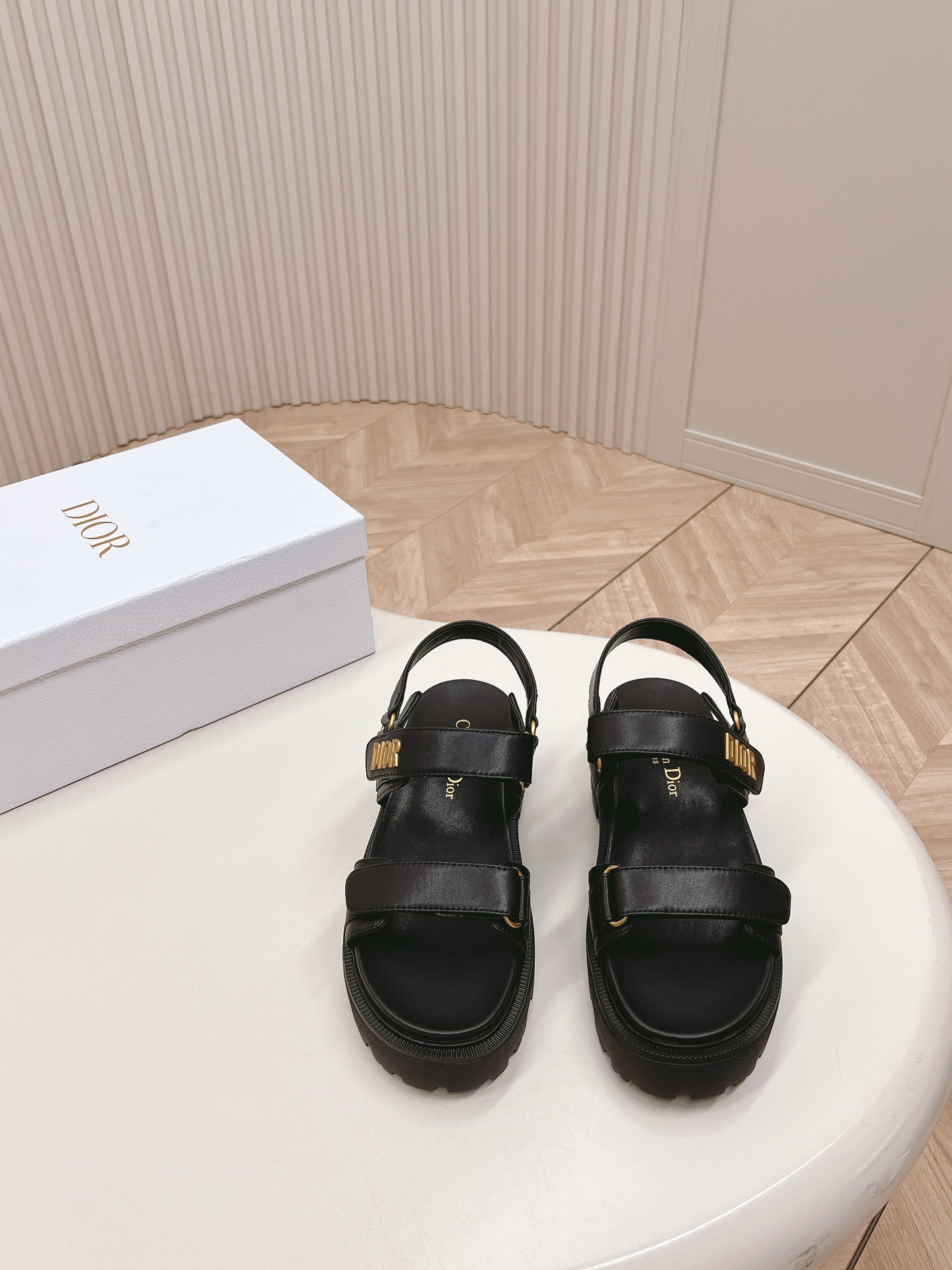 Diro Sandals
