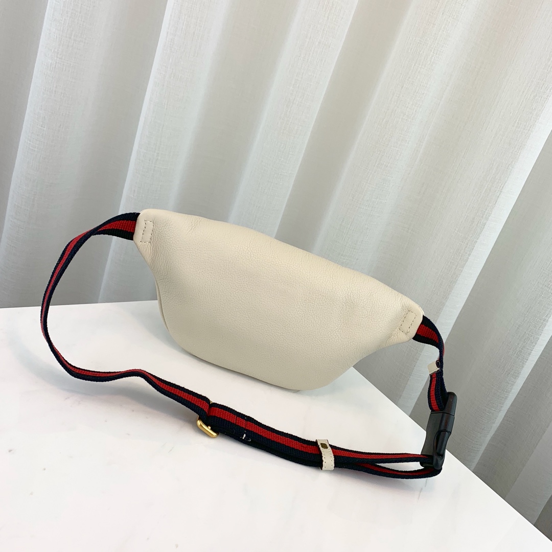 G*u*i waist bag-22cm