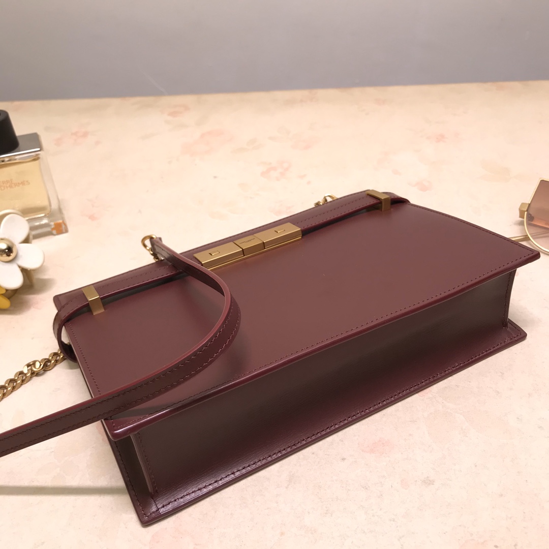 Y*L chain bag-24*16*5cm