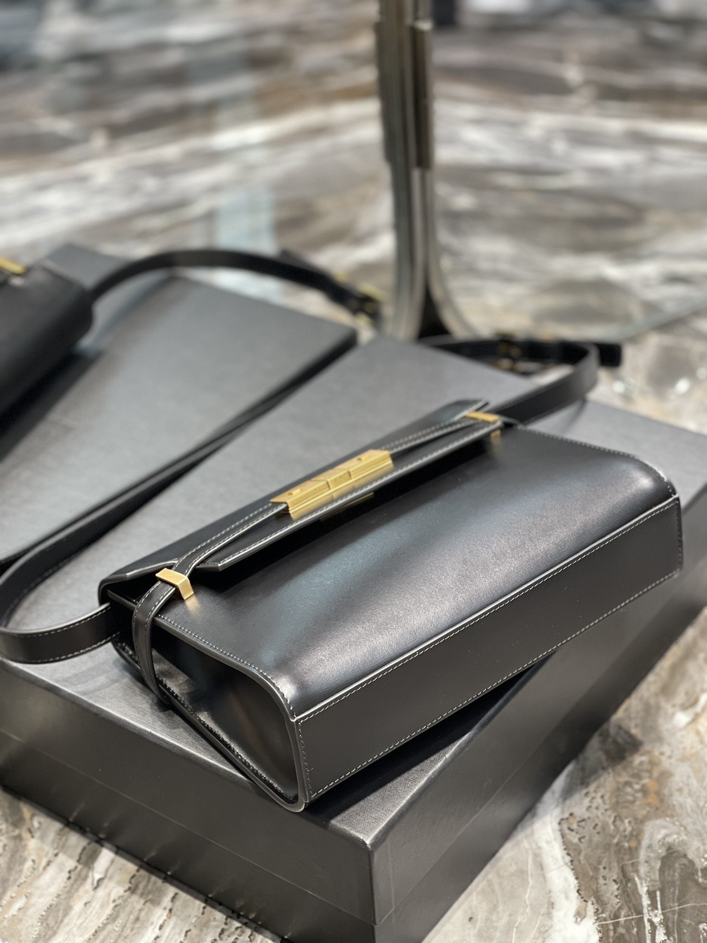 Y*L manhattan-26×18×6cm